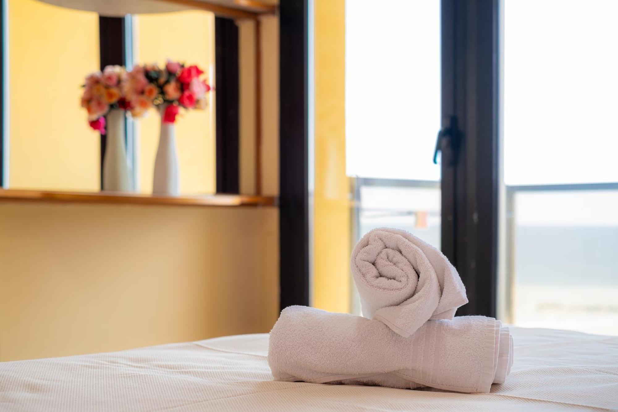Hotel Crown Rimini Eksteriør billede