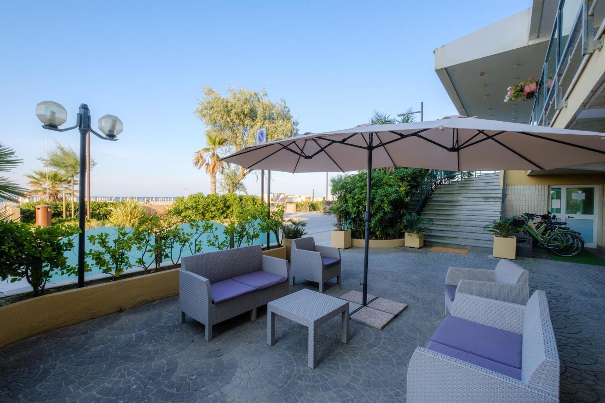 Hotel Crown Rimini Eksteriør billede