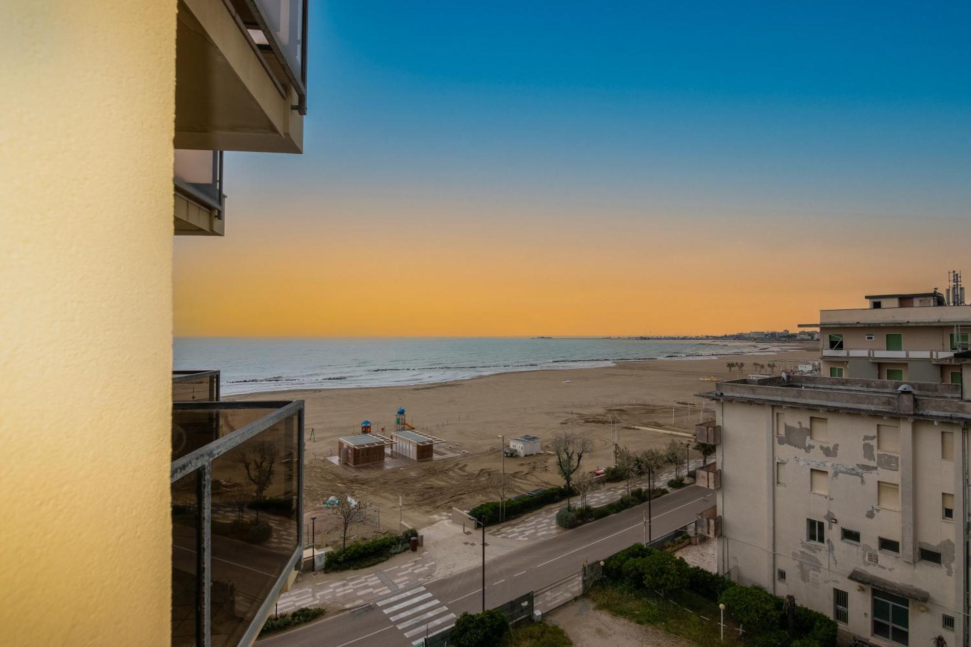 Hotel Crown Rimini Eksteriør billede
